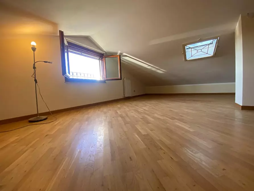 Immagine 46 di Villa in vendita  a San Giuliano Terme