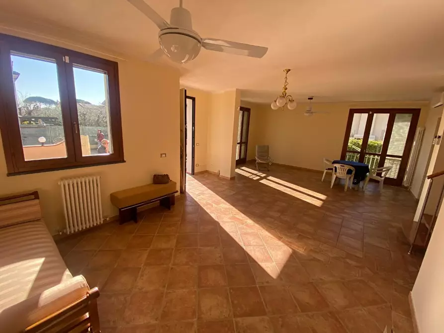 Immagine 6 di Villa in vendita  a San Giuliano Terme