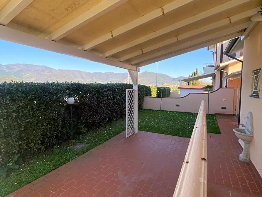 Immagine 11 di Villa in vendita  a San Giuliano Terme