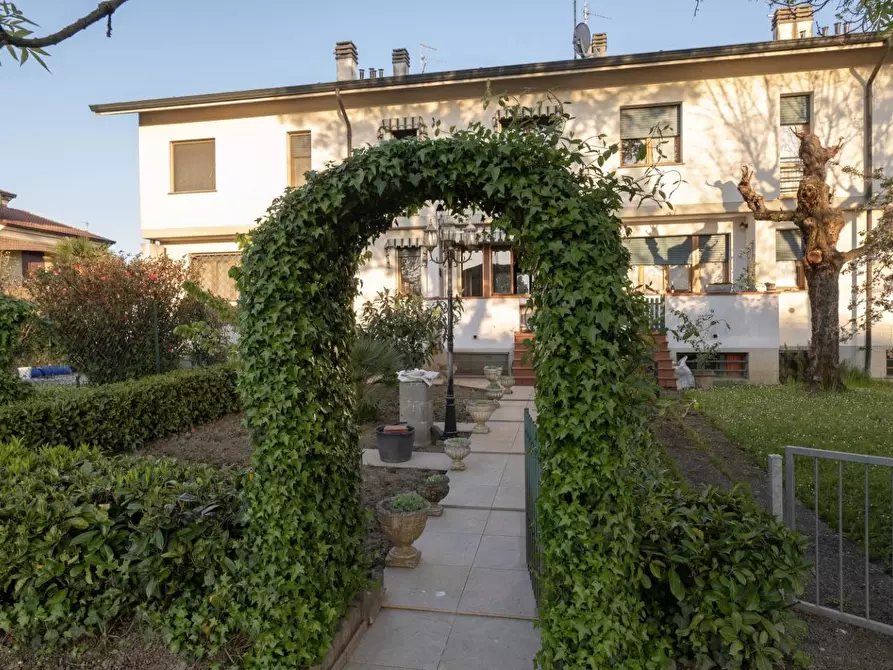 Immagine 3 di Villetta a schiera in vendita  a Campegine