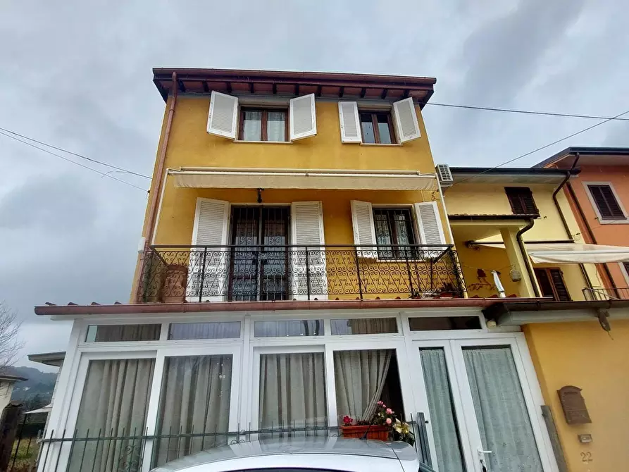 Immagine 22 di Terratetto in vendita  a Camaiore