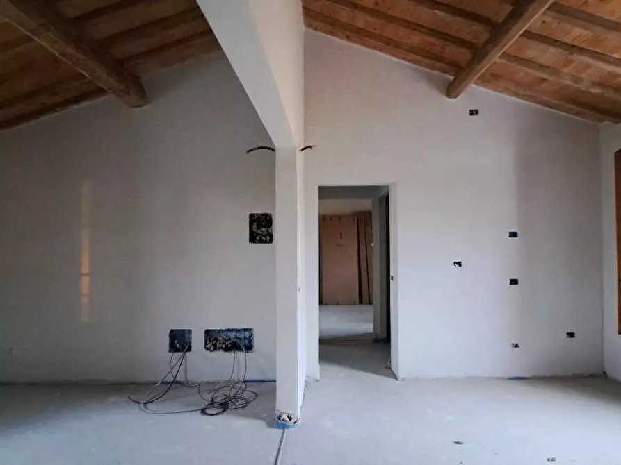 Immagine 5 di Appartamento in vendita  a Pisa