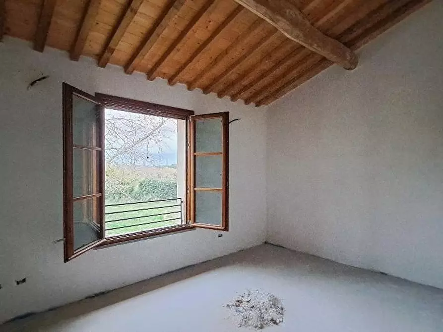 Immagine 9 di Appartamento in vendita  a Pisa