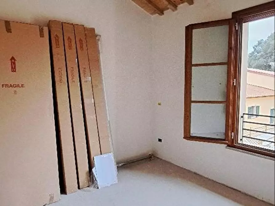 Immagine 12 di Appartamento in vendita  a Pisa