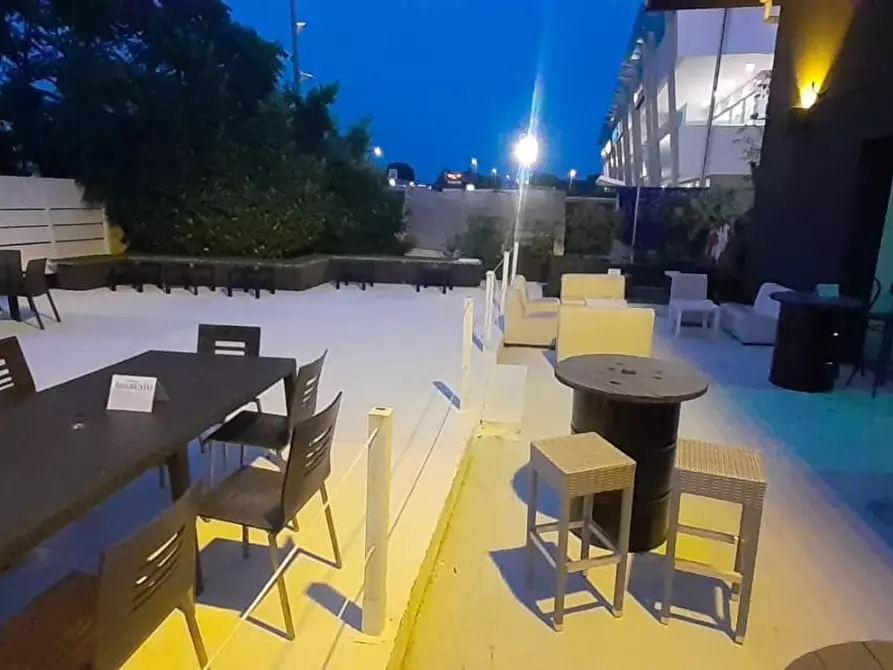 Immagine 5 di Discoteca in vendita  a Curno