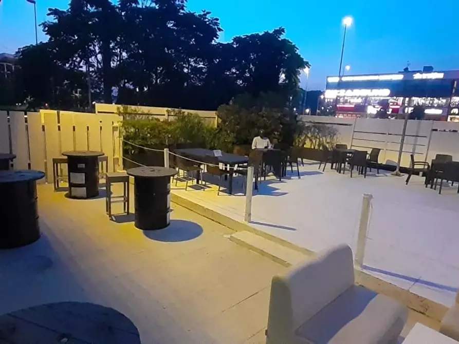 Immagine 7 di Discoteca in vendita  a Curno