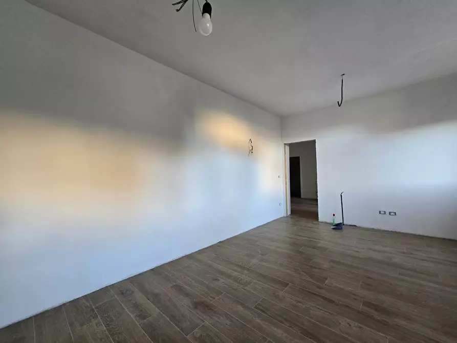 Immagine 2 di Appartamento in vendita  a Siena
