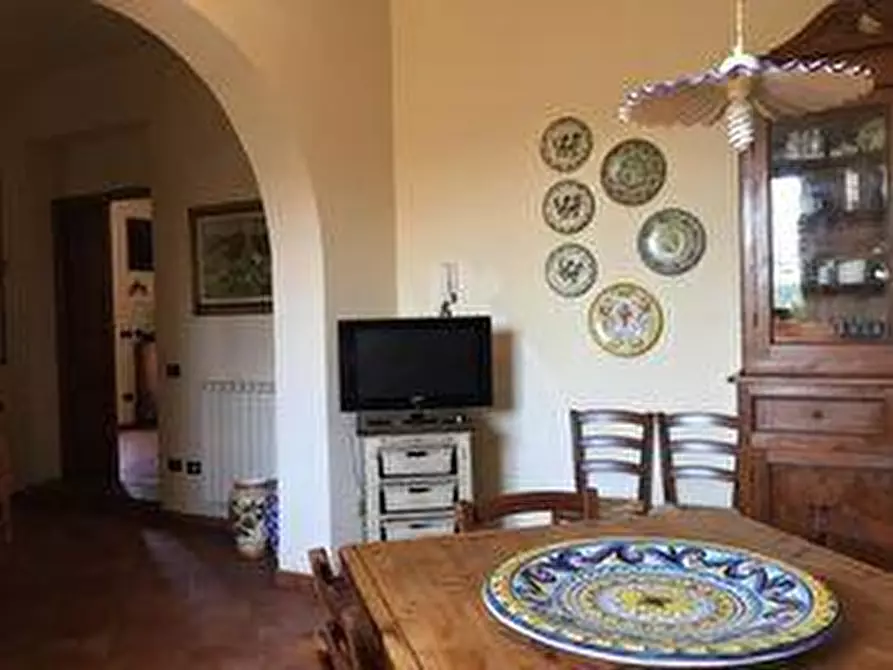 Immagine 4 di Villa in vendita  a Empoli