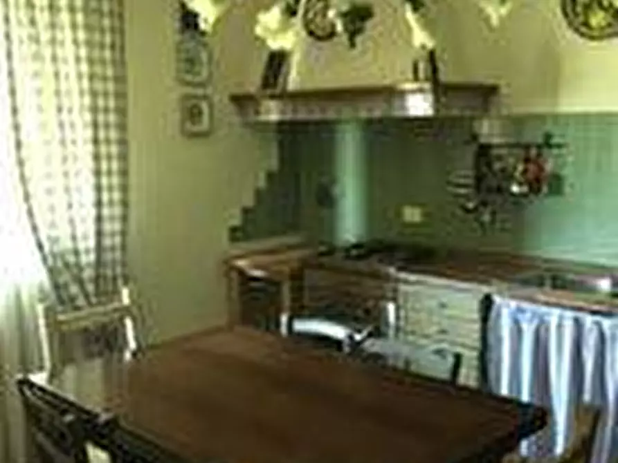 Immagine 37 di Villa in vendita  a Empoli