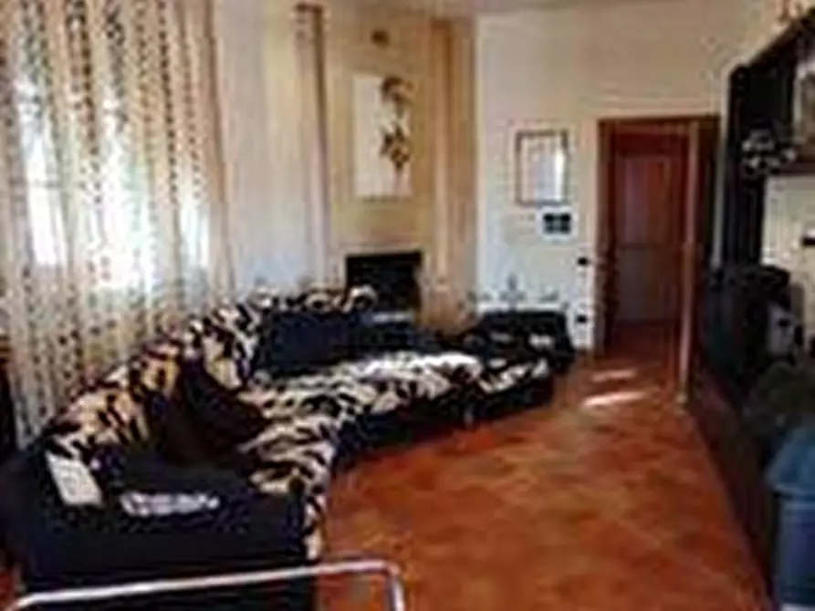 Immagine 13 di Villa in vendita  a Empoli