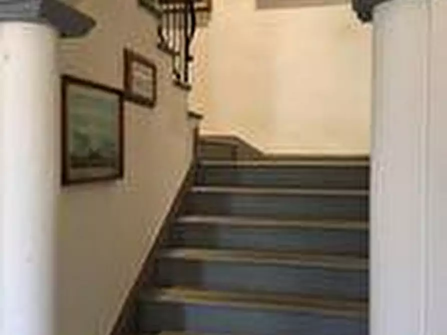 Immagine 8 di Villa in vendita  a Empoli