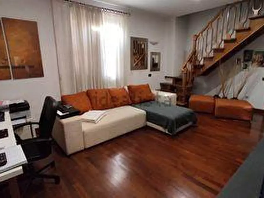 Immagine 35 di Villa in vendita  a Empoli