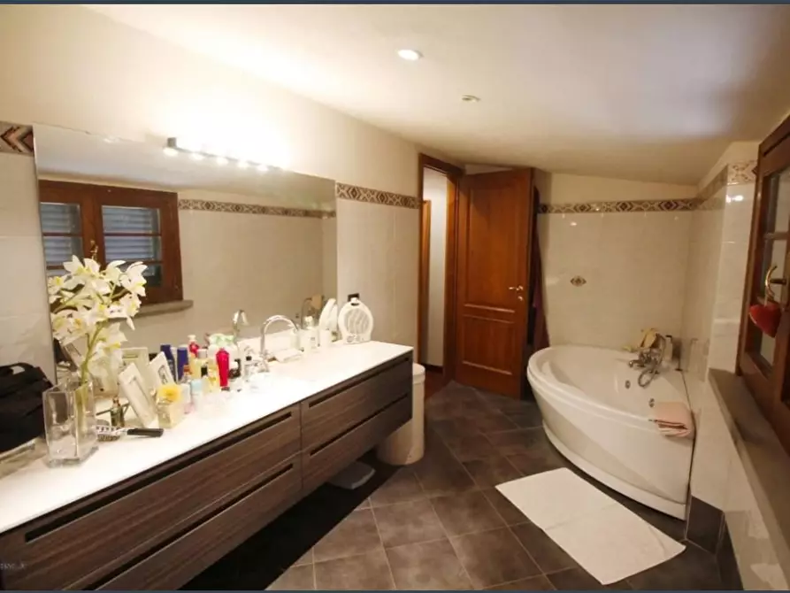 Immagine 24 di Villa in vendita  a Empoli