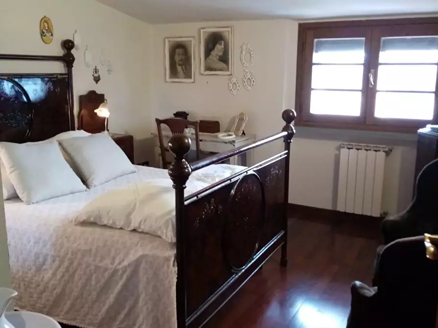 Immagine 32 di Villa in vendita  a Empoli