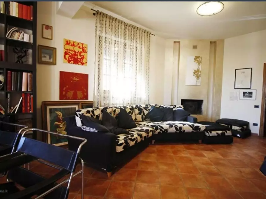 Immagine 3 di Villa in vendita  a Empoli