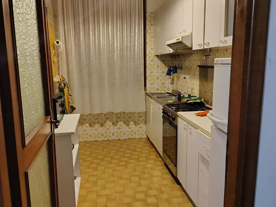 Immagine 5 di Appartamento in vendita  a Carrara