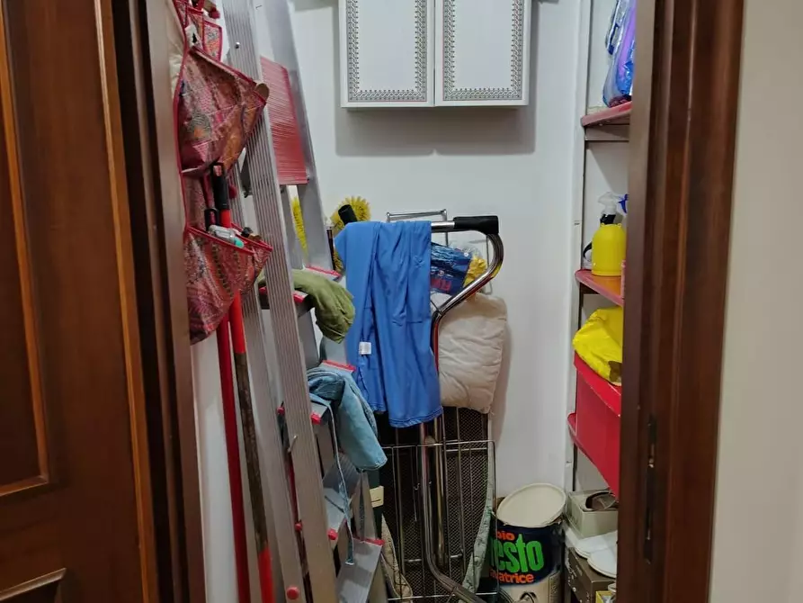 Immagine 12 di Appartamento in vendita  a Carrara