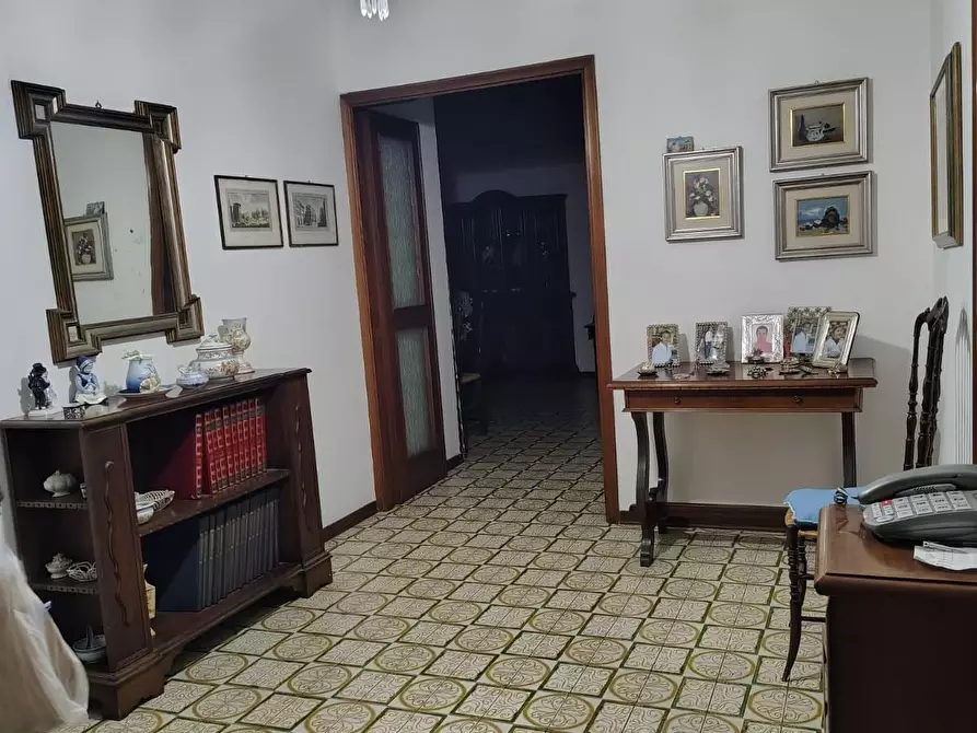 Immagine 3 di Appartamento in vendita  a Carrara