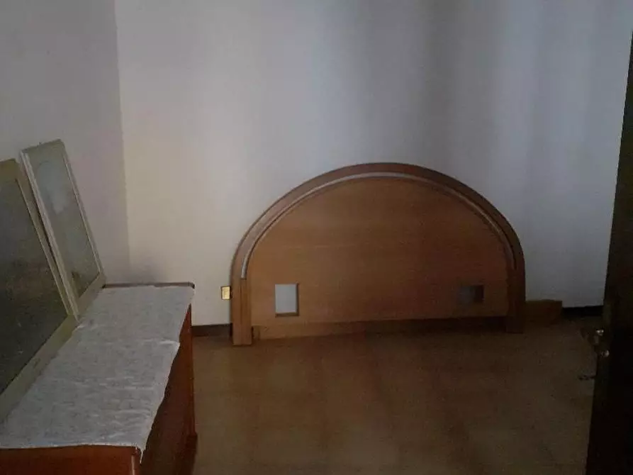 Immagine 7 di Porzione di casa in vendita  a Massa