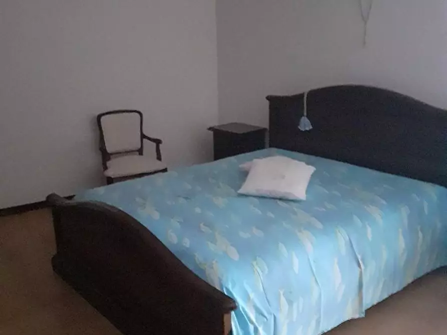 Immagine 15 di Porzione di casa in vendita  a Massa