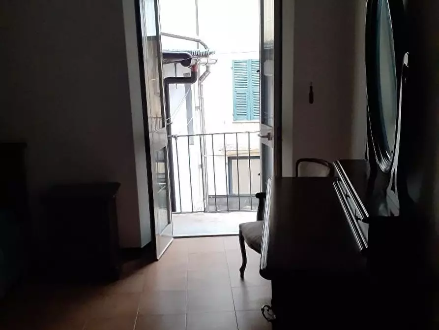 Immagine 16 di Porzione di casa in vendita  a Massa