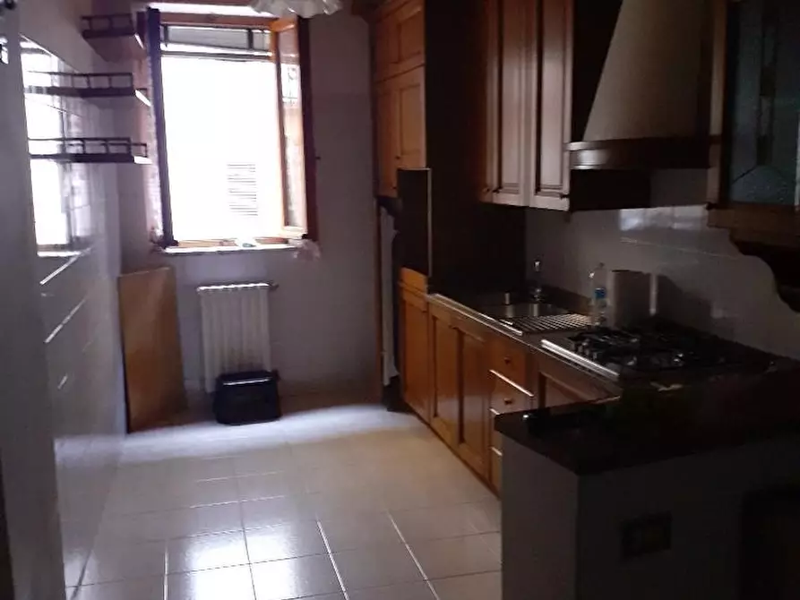 Immagine 8 di Porzione di casa in vendita  a Massa