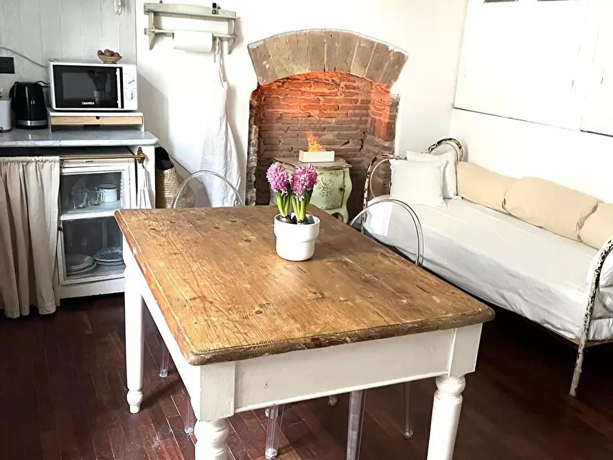 Immagine 10 di Loft/Open space in vendita  a Livorno