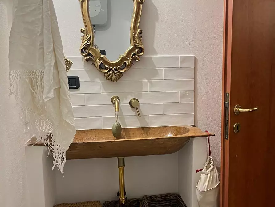 Immagine 23 di Loft/Open space in vendita  a Livorno