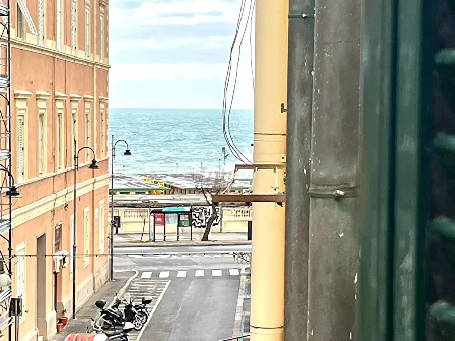 Immagine 9 di Loft/Open space in vendita  a Livorno