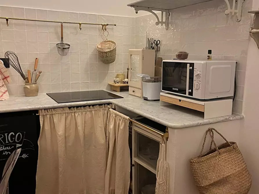 Immagine 7 di Loft/Open space in vendita  a Livorno