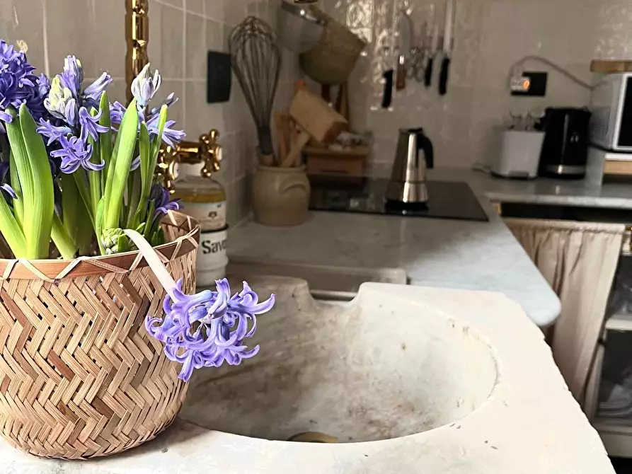 Immagine 12 di Loft/Open space in vendita  a Livorno