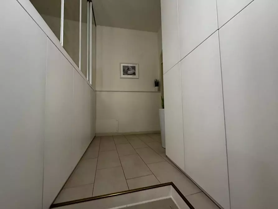 Immagine 12 di Appartamento in vendita  a Massa