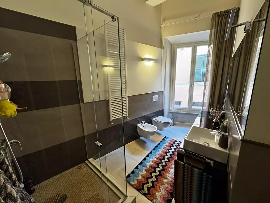 Immagine 11 di Appartamento in vendita  a Massa