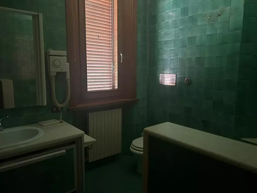 Immagine 11 di Villa in vendita  a San Miniato