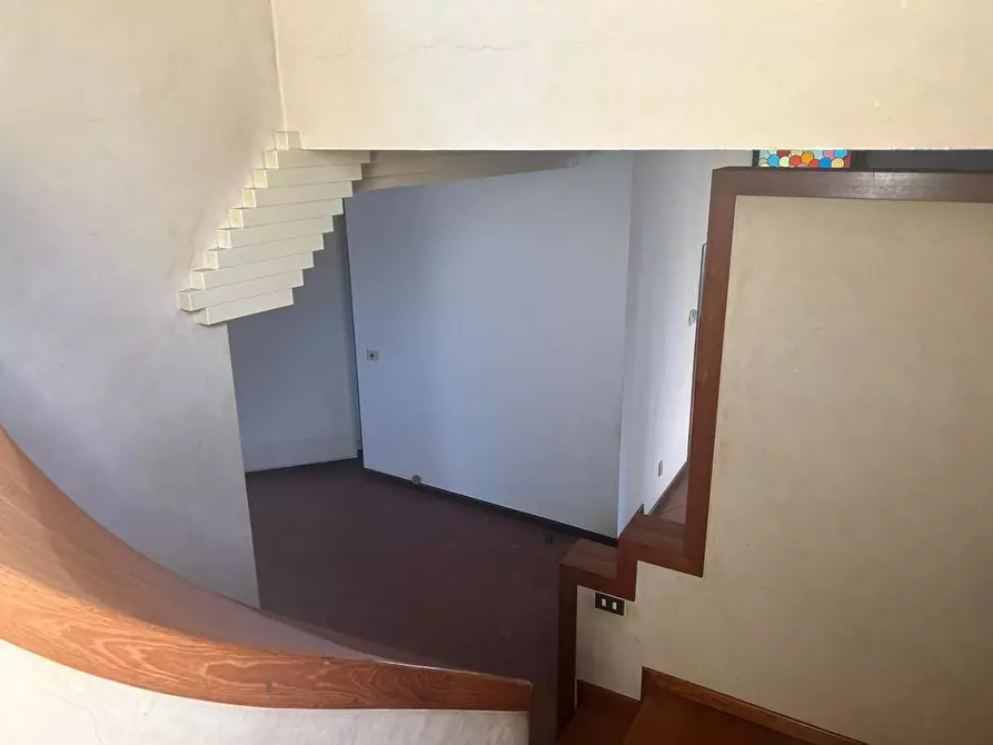 Immagine 16 di Villa in vendita  a San Miniato