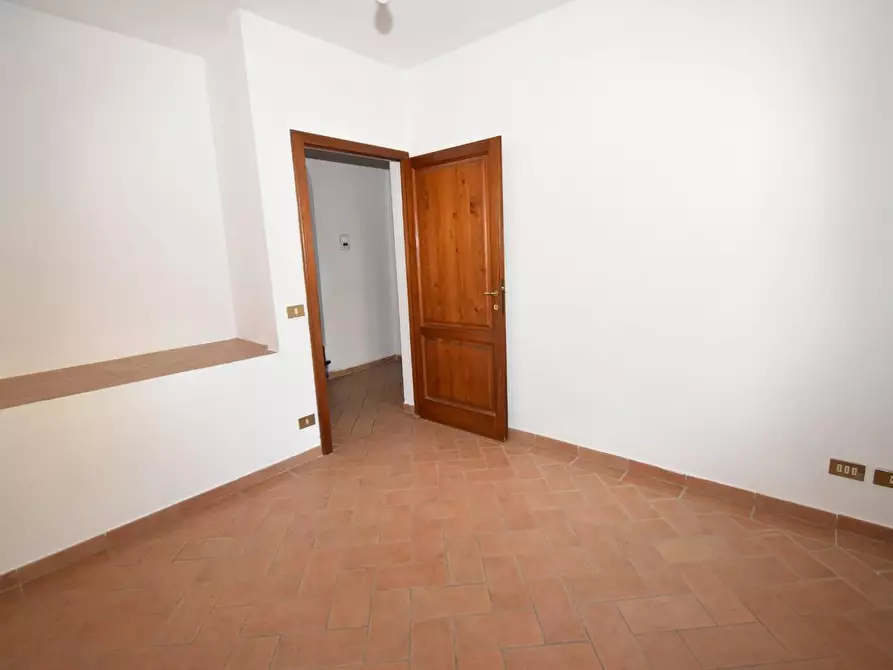 Immagine 17 di Terratetto in vendita  a San Giuliano Terme