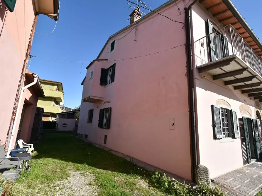 Immagine 52 di Terratetto in vendita  a San Giuliano Terme