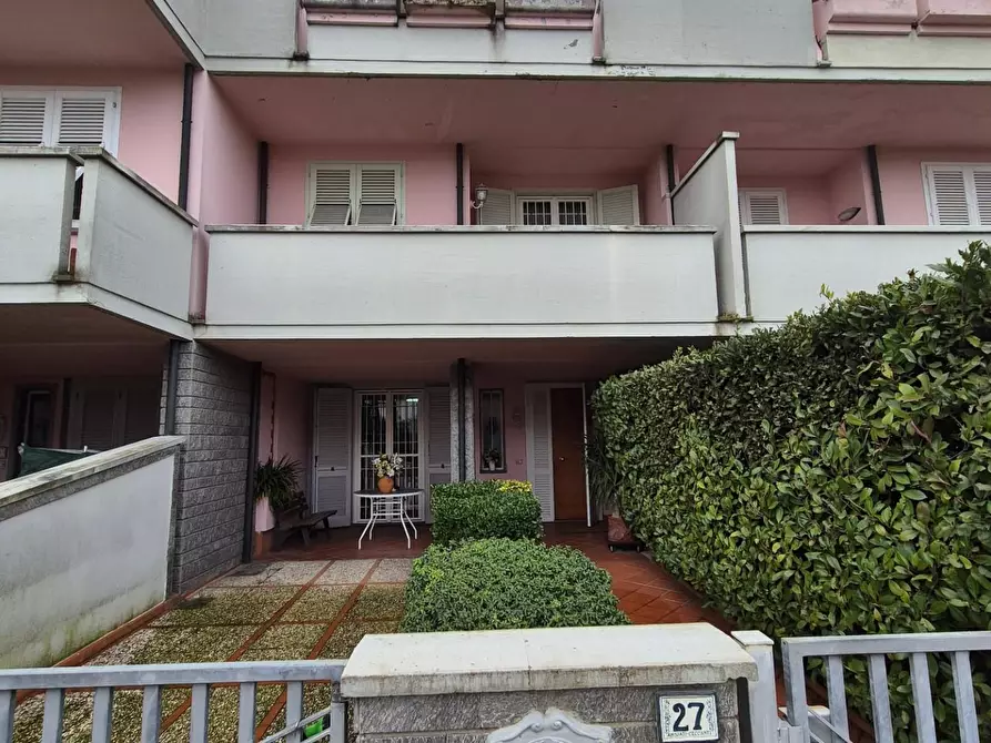 Immagine 32 di Terratetto in vendita  a Santa Croce Sull'arno