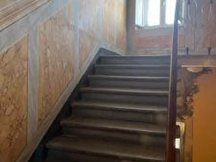 Immagine 17 di Palazzo in vendita  a Pomarance