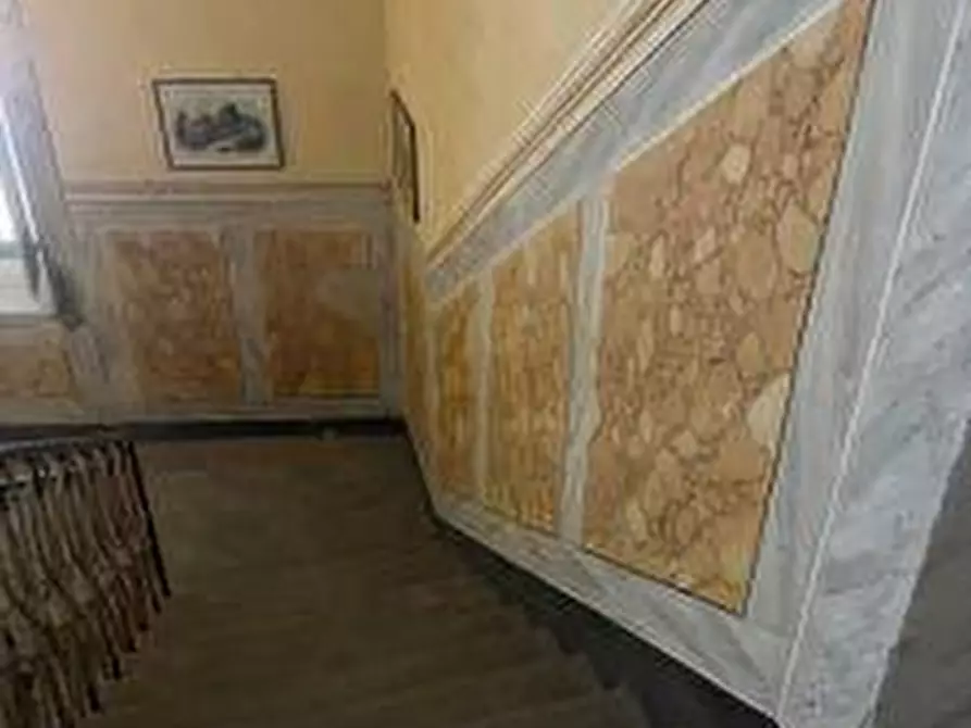 Immagine 15 di Palazzo in vendita  a Pomarance