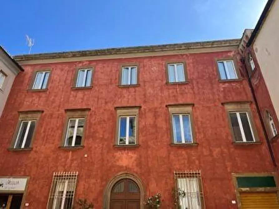 Immagine 1 di Palazzo in vendita  a Pomarance