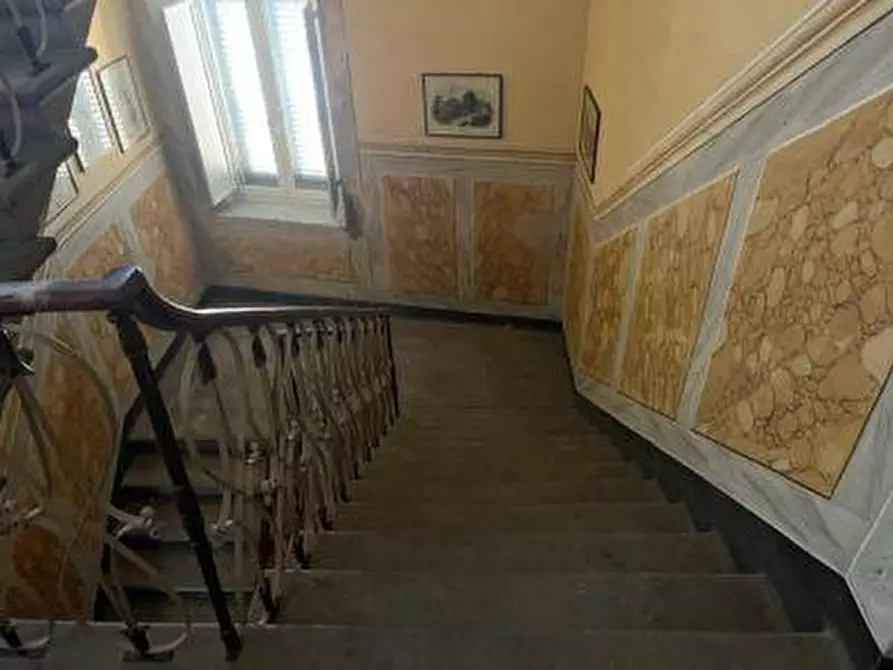 Immagine 16 di Palazzo in vendita  a Pomarance