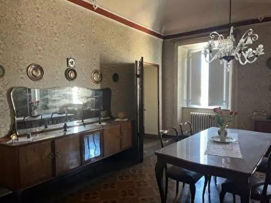 Immagine 10 di Palazzo in vendita  a Pomarance