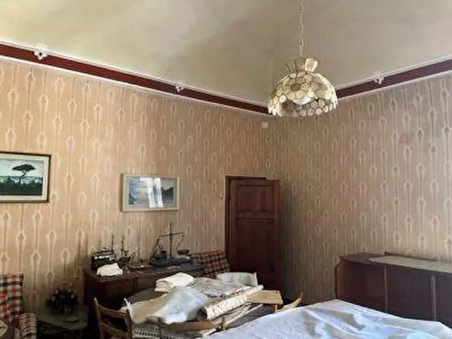 Immagine 28 di Palazzo in vendita  a Pomarance