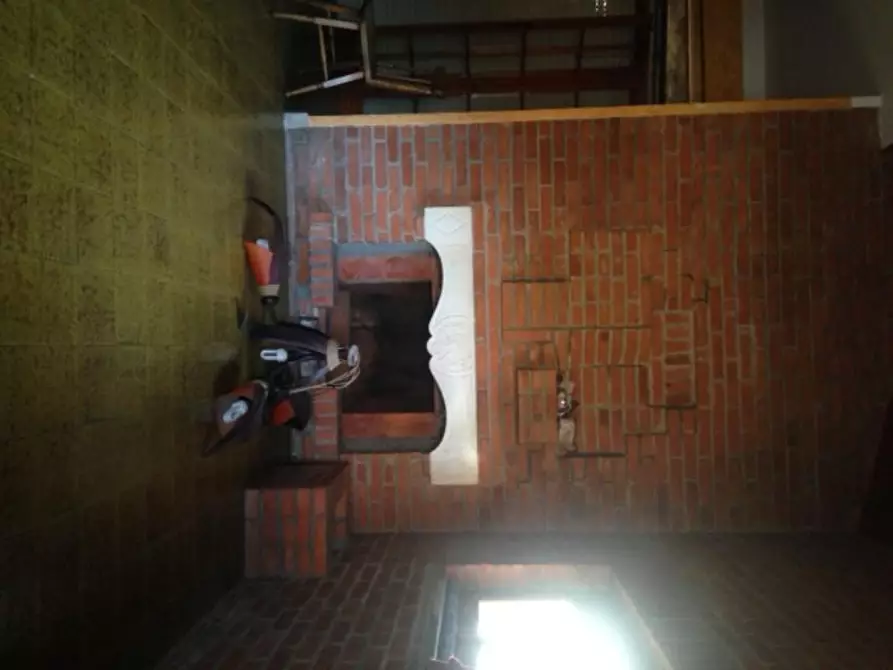 Immagine 7 di Villa in vendita  a Ortonovo