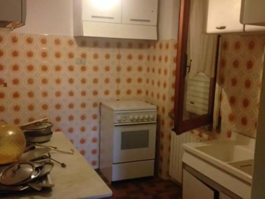 Immagine 15 di Villa in vendita  a Ortonovo