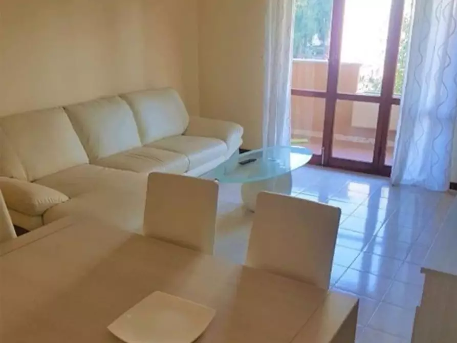 Immagine 2 di Appartamento in vendita  a Massa