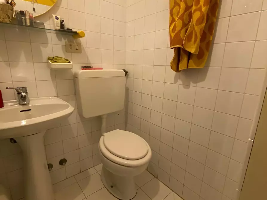 Immagine 8 di Casa bifamiliare in vendita  a Montignoso