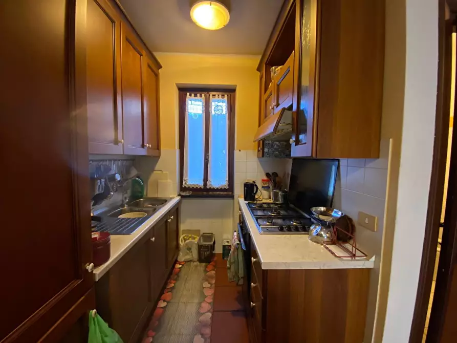 Immagine 7 di Casa bifamiliare in vendita  a Montignoso