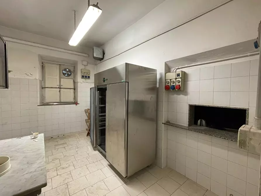 Immagine 4 di Locale commerciale in affitto  a San Miniato